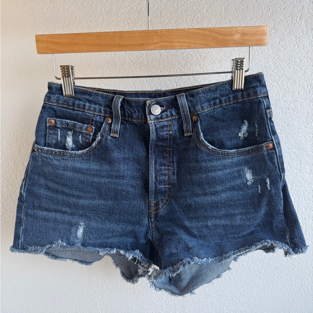 Levi’s Premium 501 shorts. Size 27. NWOT. Dark Wash.